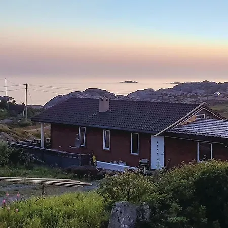 Three-bedroom Holiday In Vakantiehuis Skudeneshavn