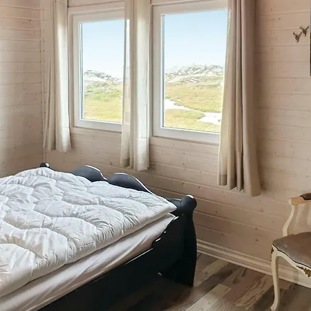 Three-bedroom Holiday In * Skudeneshavn