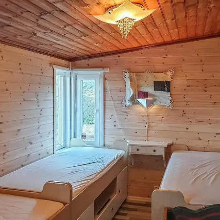 Three-bedroom Holiday In Holiday home
