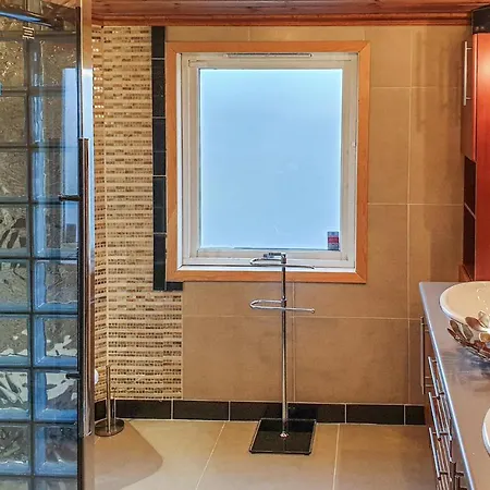 Three-bedroom Holiday In Holiday home *